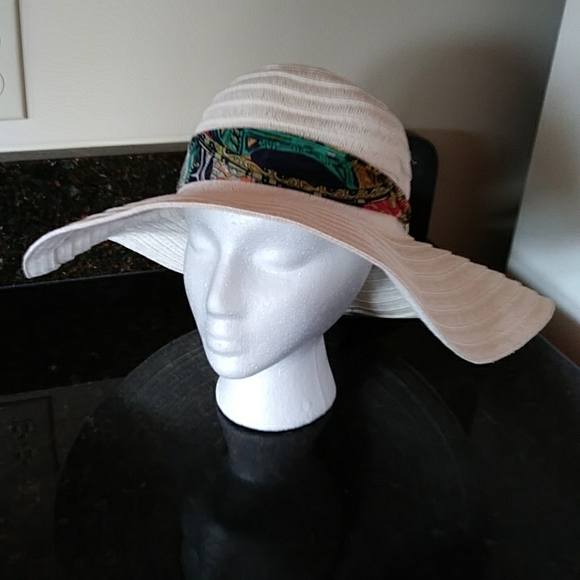NEW Jaclyn Smith Face Saver Floppy Sun Hat / Scarf Attached UPF 50 - Picture 4 of 15